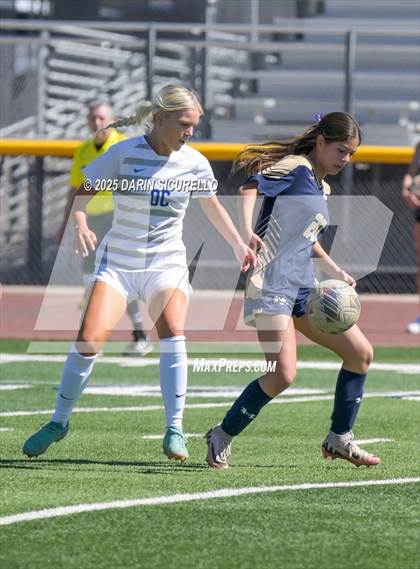 Thumbnail 2 in Desert Vista vs. O'Connor (AIA 6A Quarterfinal) photogallery.