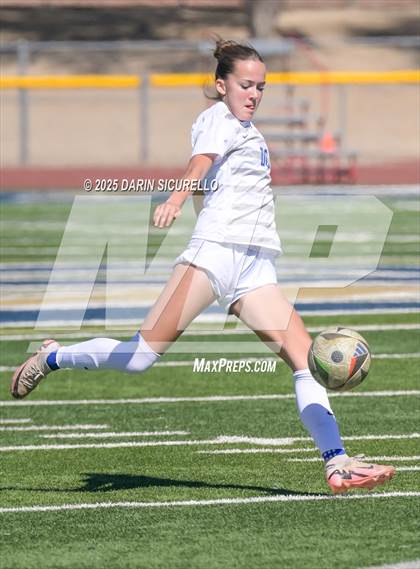 Thumbnail 2 in Desert Vista vs. O'Connor (AIA 6A Quarterfinal) photogallery.