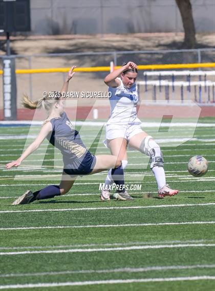 Thumbnail 2 in Desert Vista vs. O'Connor (AIA 6A Quarterfinal) photogallery.
