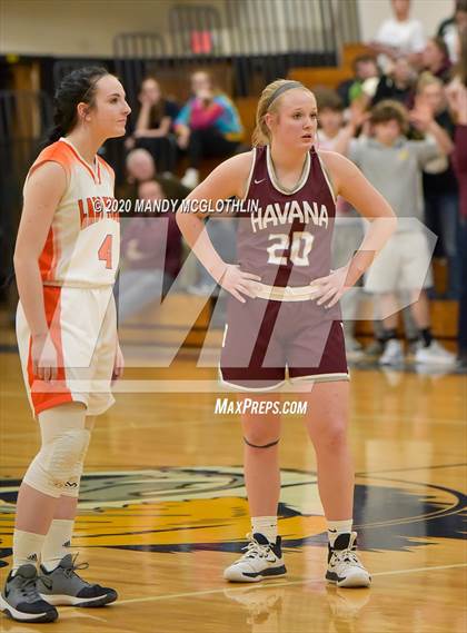 Thumbnail 1 in Illini Bluffs vs. Havana (IHSA 1A Regional Final) photogallery.