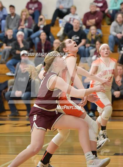 Thumbnail 1 in Illini Bluffs vs. Havana (IHSA 1A Regional Final) photogallery.