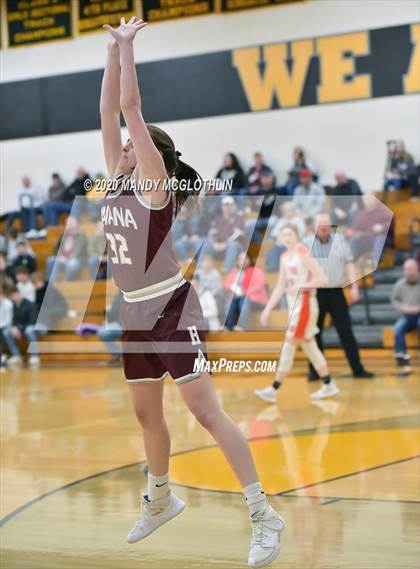 Thumbnail 3 in Illini Bluffs vs. Havana (IHSA 1A Regional Final) photogallery.