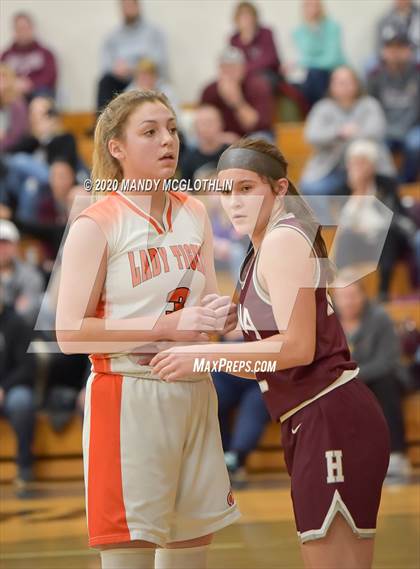 Thumbnail 1 in Illini Bluffs vs. Havana (IHSA 1A Regional Final) photogallery.