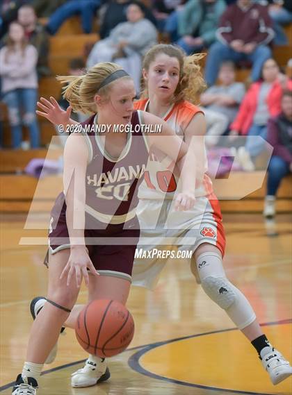 Thumbnail 3 in Illini Bluffs vs. Havana (IHSA 1A Regional Final) photogallery.