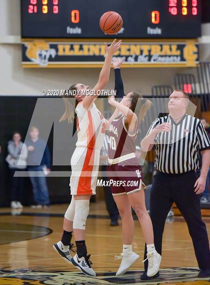 Thumbnail 1 in Illini Bluffs vs. Havana (IHSA 1A Regional Final) photogallery.