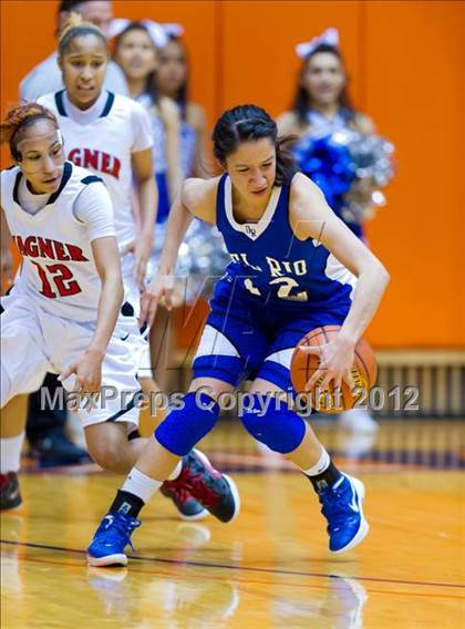 Thumbnail 3 in Del Rio vs. Wagner (UIL 5A Regional Semifinal) photogallery.