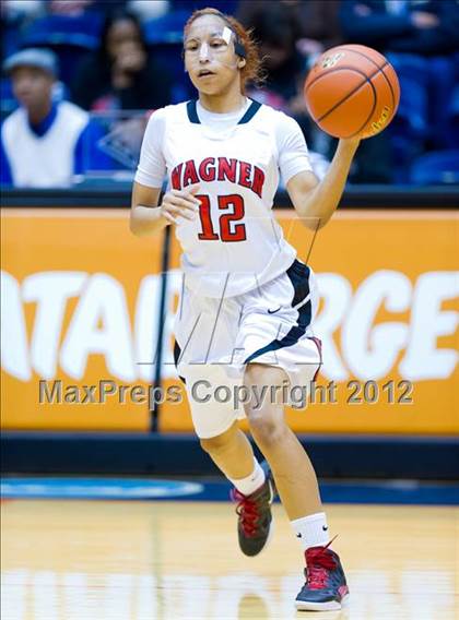 Thumbnail 1 in Del Rio vs. Wagner (UIL 5A Regional Semifinal) photogallery.
