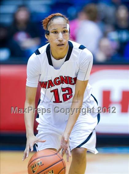 Thumbnail 3 in Del Rio vs. Wagner (UIL 5A Regional Semifinal) photogallery.