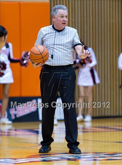 Thumbnail 1 in Del Rio vs. Wagner (UIL 5A Regional Semifinal) photogallery.