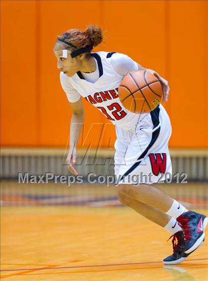 Thumbnail 1 in Del Rio vs. Wagner (UIL 5A Regional Semifinal) photogallery.