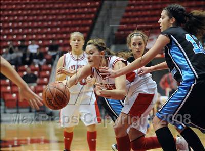 Thumbnail 3 in Calvin Christian vs. Escondido Adventist Academy (CIF SDS D5 Final) photogallery.