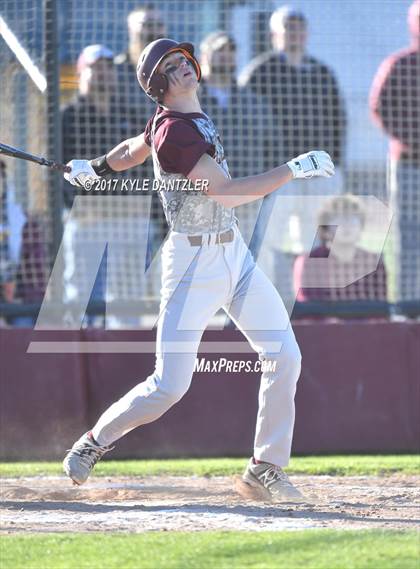 Thumbnail 2 in Paradise vs Bells (Pottsboro Tournament) photogallery.
