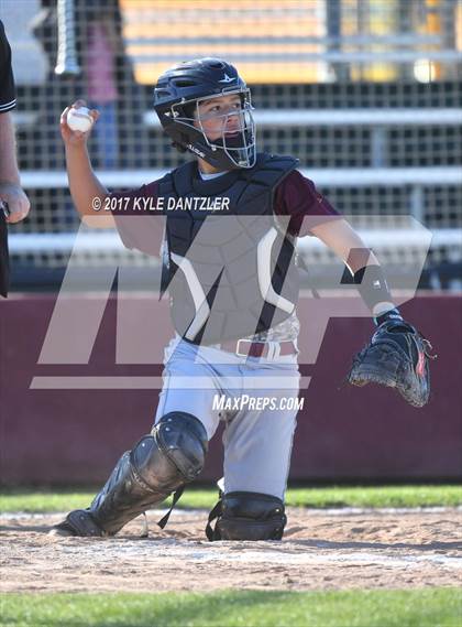 Thumbnail 2 in Paradise vs Bells (Pottsboro Tournament) photogallery.