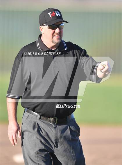 Thumbnail 1 in Paradise vs Bells (Pottsboro Tournament) photogallery.