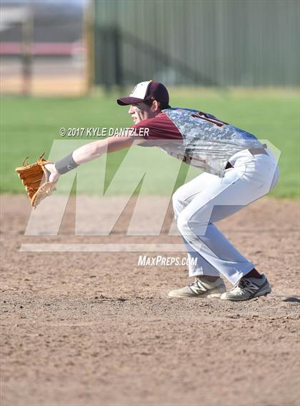 Thumbnail 1 in Paradise vs Bells (Pottsboro Tournament) photogallery.