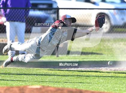 Thumbnail 3 in Paradise vs Bells (Pottsboro Tournament) photogallery.
