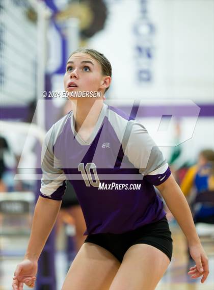 Thumbnail 1 in Yerington vs. Wells (Yerington Tournament) photogallery.
