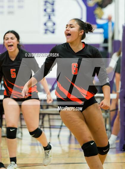 Thumbnail 1 in Yerington vs. Wells (Yerington Tournament) photogallery.
