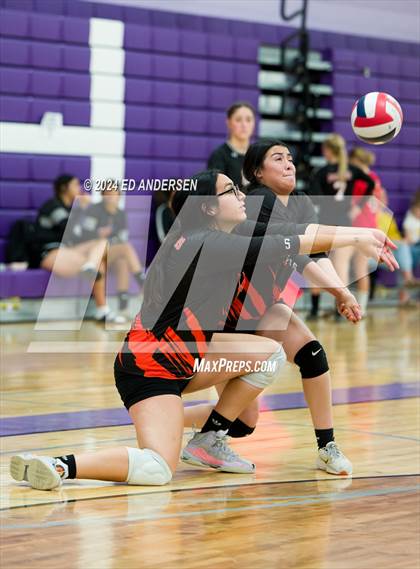 Thumbnail 1 in Yerington vs. Wells (Yerington Tournament) photogallery.