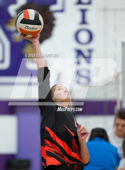 Thumbnail 2 in Yerington vs. Wells (Yerington Tournament) photogallery.