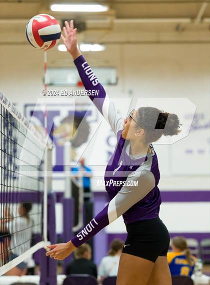 Thumbnail 2 in Yerington vs. Wells (Yerington Tournament) photogallery.