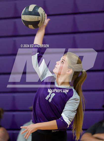 Thumbnail 2 in Yerington vs. Wells (Yerington Tournament) photogallery.