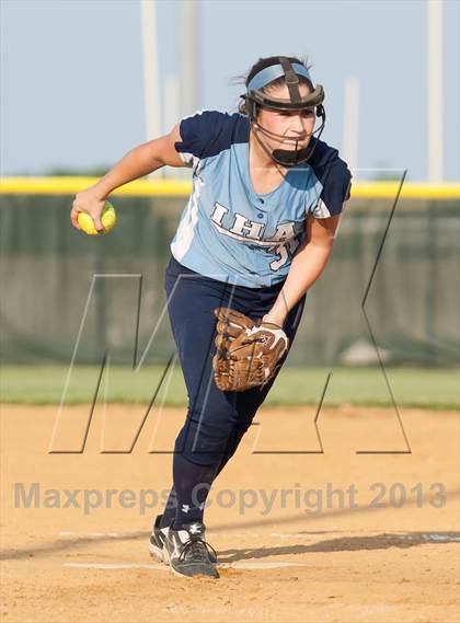 Thumbnail 3 in Immaculate Heart Academy vs. St. John-Vianney (NJSIAA Non-Public A Final) photogallery.