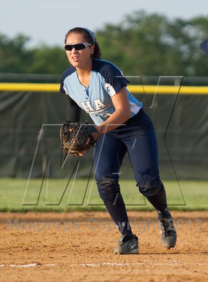 Thumbnail 3 in Immaculate Heart Academy vs. St. John-Vianney (NJSIAA Non-Public A Final) photogallery.