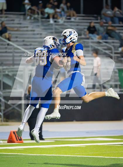 Thumbnail 2 in Marion @ Lago Vista photogallery.