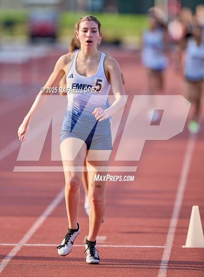 Thumbnail 2 in Eagle No Tax Relays (800M) photogallery.