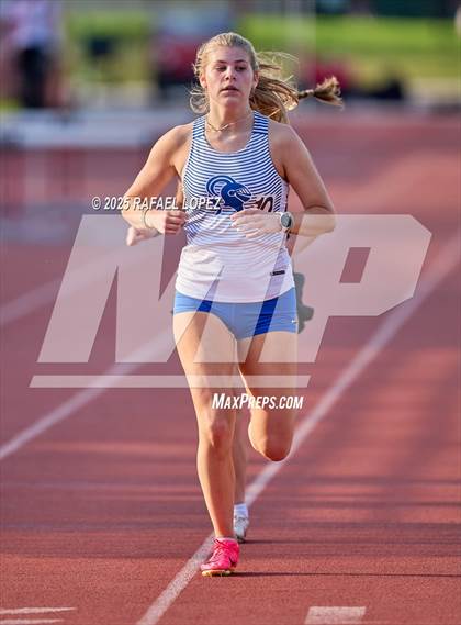Thumbnail 1 in Eagle No Tax Relays (800M) photogallery.