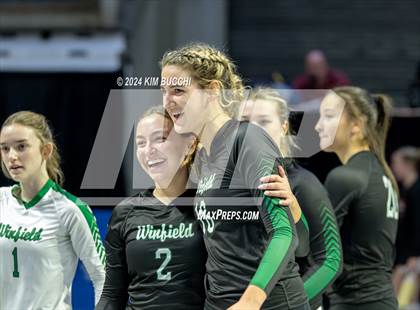 Thumbnail 2 in Winfield vs. Frankfort (WVSSAC Class AAA Quarterfinal) photogallery.