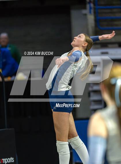 Thumbnail 2 in Winfield vs. Frankfort (WVSSAC Class AAA Quarterfinal) photogallery.