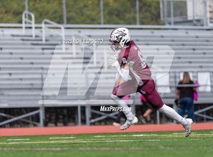 Thumbnail 3 in West Islip @ East Hampton photogallery.