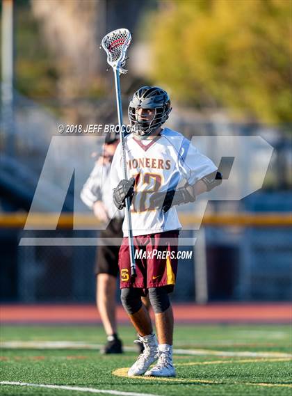 Thumbnail 2 in Royal @ Simi Valley photogallery.