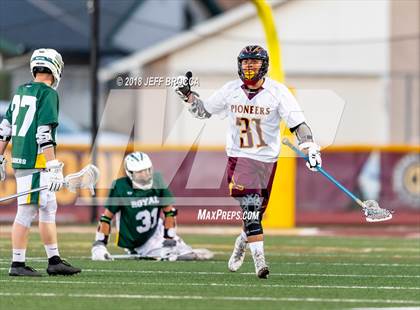 Thumbnail 1 in Royal @ Simi Valley photogallery.