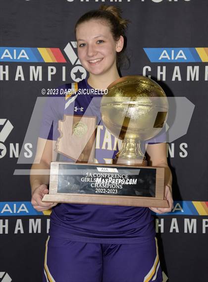 Thumbnail 2 in Sunrise Mountain vs Canyon View (AIA 5A Final Awards) photogallery.