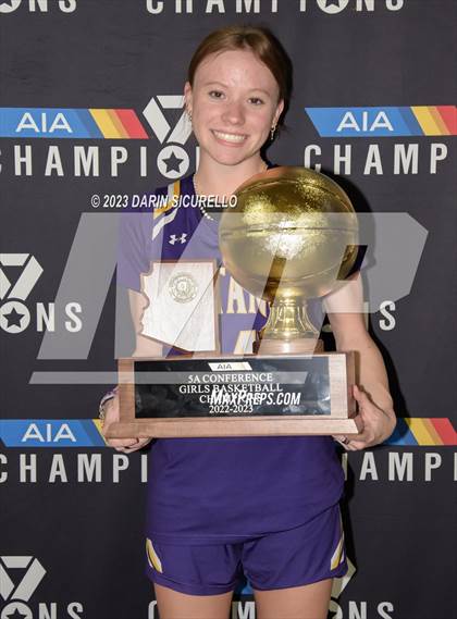 Thumbnail 2 in Sunrise Mountain vs Canyon View (AIA 5A Final Awards) photogallery.