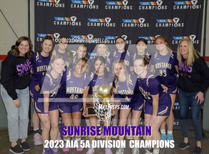 Thumbnail 2 in Sunrise Mountain vs Canyon View (AIA 5A Final Awards) photogallery.