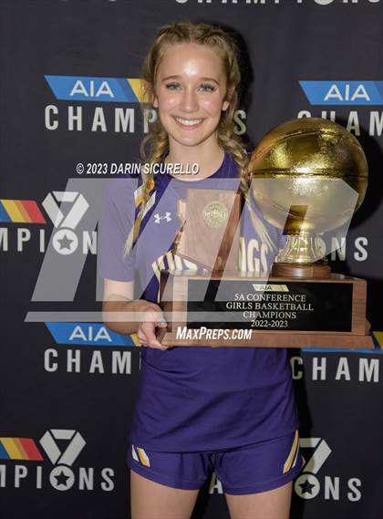 Thumbnail 1 in Sunrise Mountain vs Canyon View (AIA 5A Final Awards) photogallery.