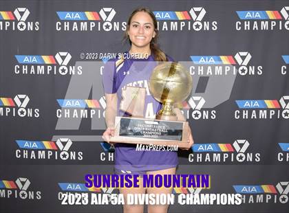 Thumbnail 2 in Sunrise Mountain vs Canyon View (AIA 5A Final Awards) photogallery.