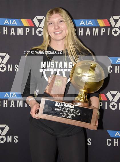 Thumbnail 3 in Sunrise Mountain vs Canyon View (AIA 5A Final Awards) photogallery.