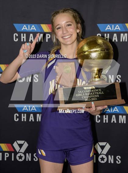 Thumbnail 3 in Sunrise Mountain vs Canyon View (AIA 5A Final Awards) photogallery.