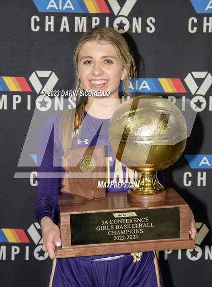 Thumbnail 1 in Sunrise Mountain vs Canyon View (AIA 5A Final Awards) photogallery.