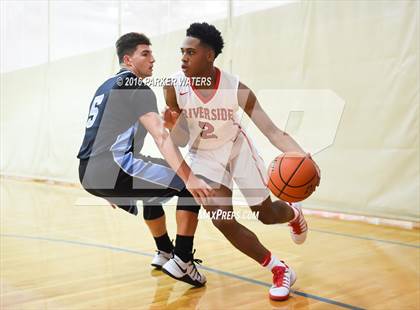 Thumbnail 1 in Riverside Academy vs South Plaquemines (Country Day Cajun Holiday Classic) photogallery.