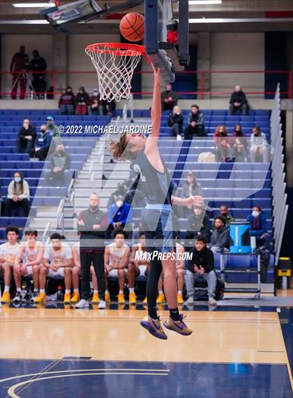Thumbnail 1 in O'Dea vs Gig Harbor (WIAA 3A Regional Playoff) photogallery.