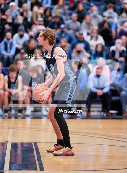 Thumbnail 3 in O'Dea vs Gig Harbor (WIAA 3A Regional Playoff) photogallery.