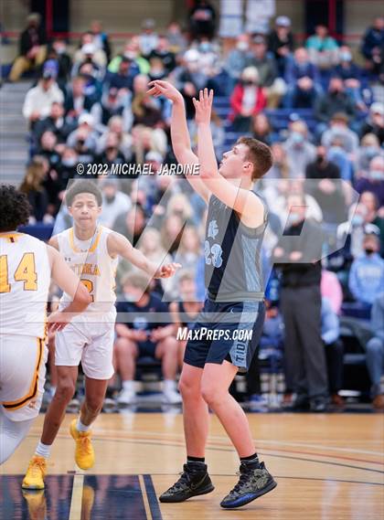 Thumbnail 2 in O'Dea vs Gig Harbor (WIAA 3A Regional Playoff) photogallery.