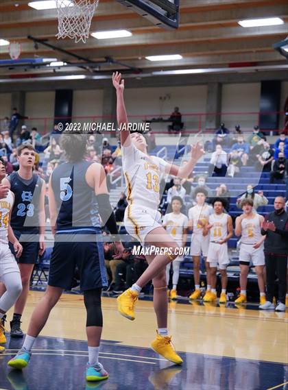 Thumbnail 3 in O'Dea vs Gig Harbor (WIAA 3A Regional Playoff) photogallery.