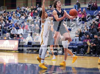 Thumbnail 3 in O'Dea vs Gig Harbor (WIAA 3A Regional Playoff) photogallery.